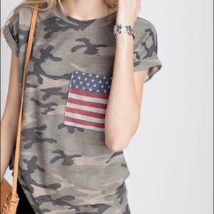 Mon Ami Camo patriotic shirt 🇺🇸 size Small